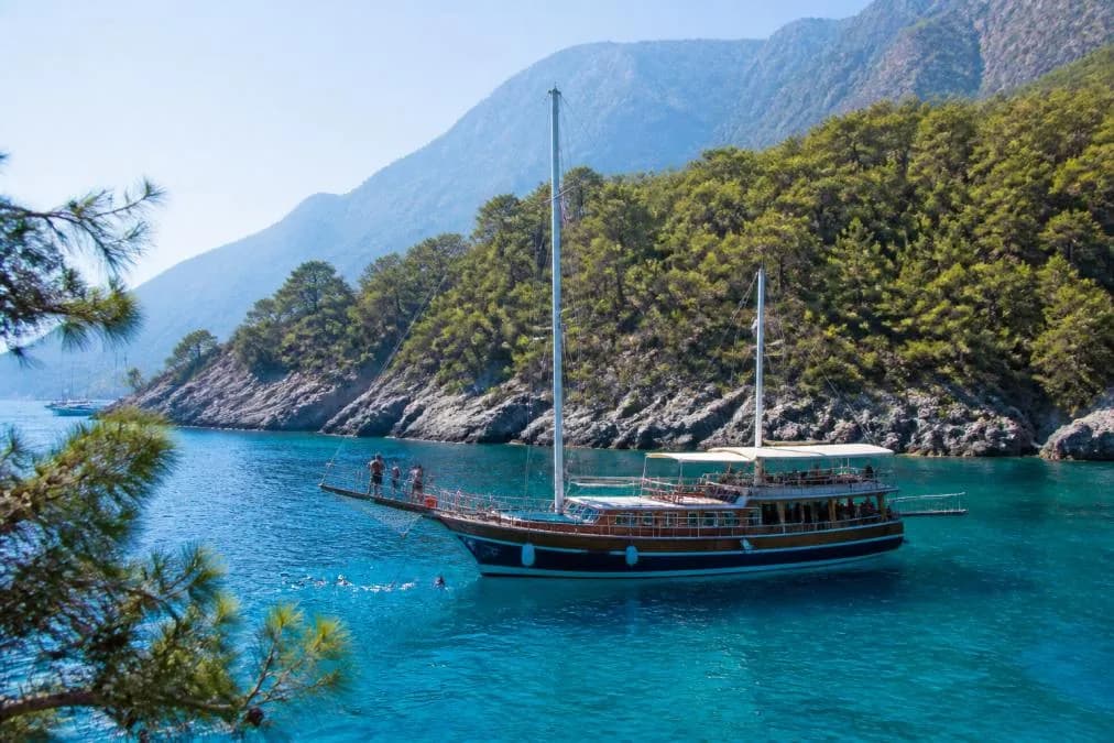 Ölüdeniz Boat Trip or 12 Islands: Which Is Better?